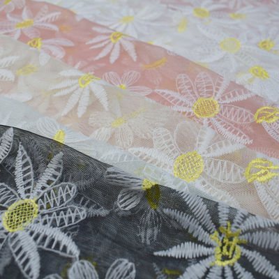 La voile suisse matérielle molle de coton de broderie lacent le tissu pour l'habillement