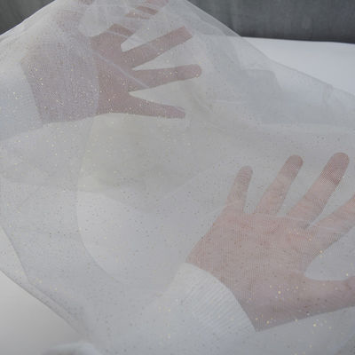 Chaîne molle en nylon de tissu de 100% Tulle tricotée pour les robes les épousant nuptiales