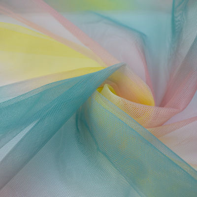 Tissu de relief plissé de Tulle posé par dentelle cousu par main de textile