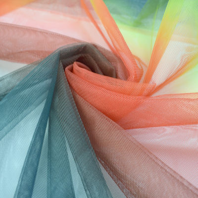 Tissus 100% mous de PolyesterTextile de tissu de Tulle d'illusion de bout droit