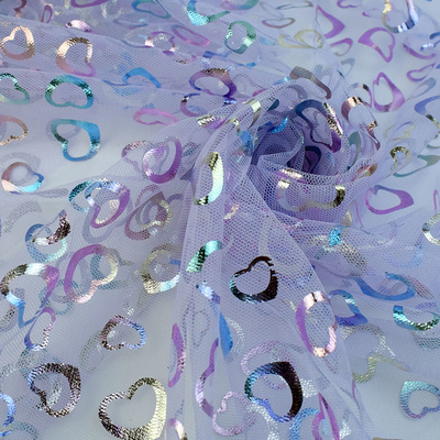 Les oiseaux modèlent la fleur lacent doucement les paillettes adhésives de tissu de Tulle