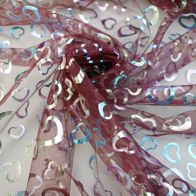 Les oiseaux modèlent la fleur lacent doucement les paillettes adhésives de tissu de Tulle
