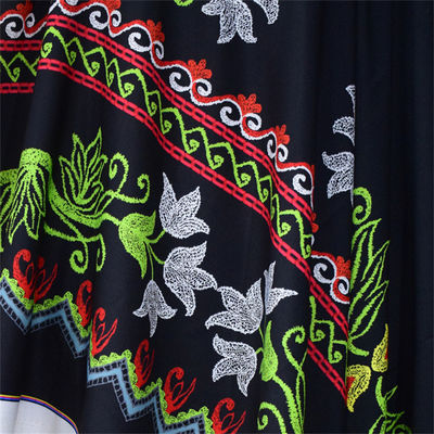 Fleur colorée jaune rouge bleue de tissu imprimée par Digital de polyester pour le vêtement