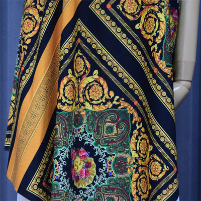 Habillement 100% matériel de polyester de tissu de robe imprimé par île d'OEM