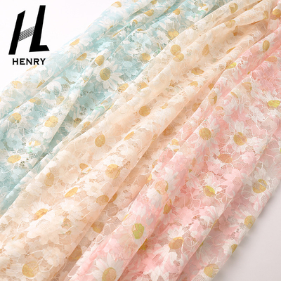 La dentelle imprimée par modèle d'ODM tricotent Mesh Fabric For Women Clothing